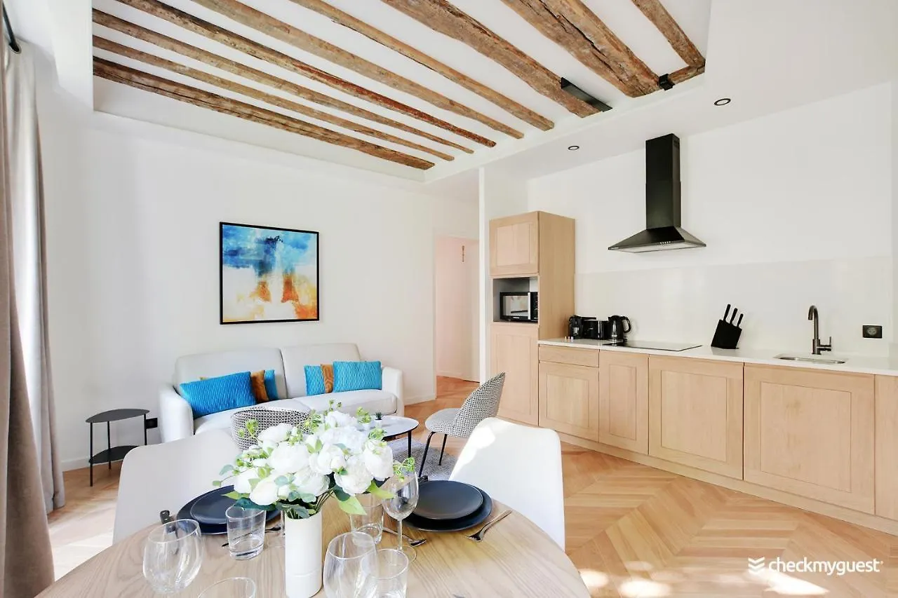 Apartment Cmg Residence Republique II - Rue Beranger Paris