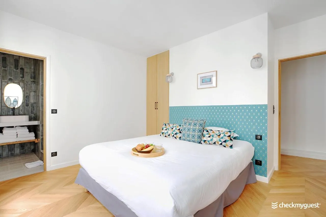 Cmg Residence Republique II - Rue Beranger Paris