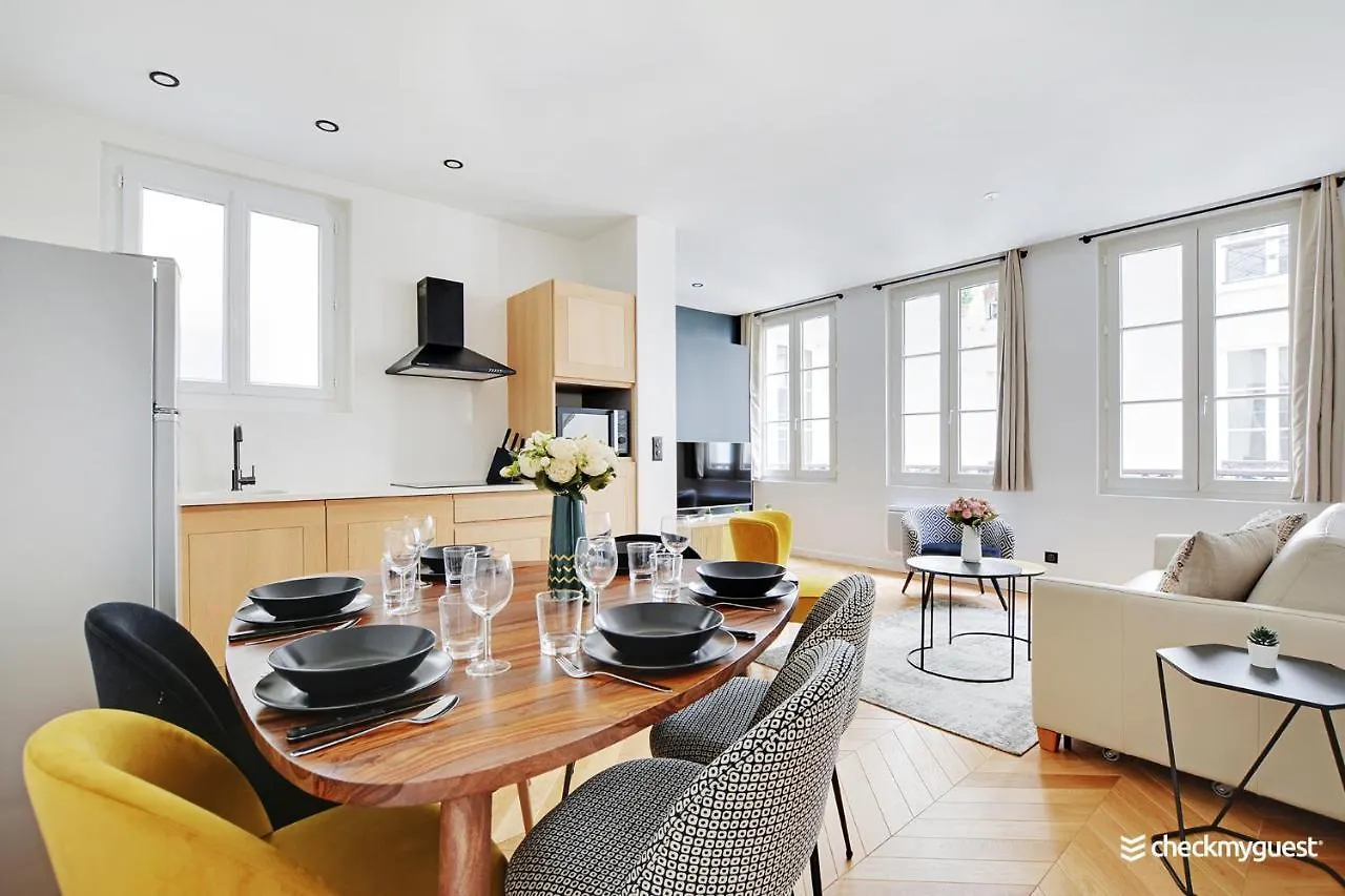 Apartment Cmg Residence Republique II - Rue Beranger Paris