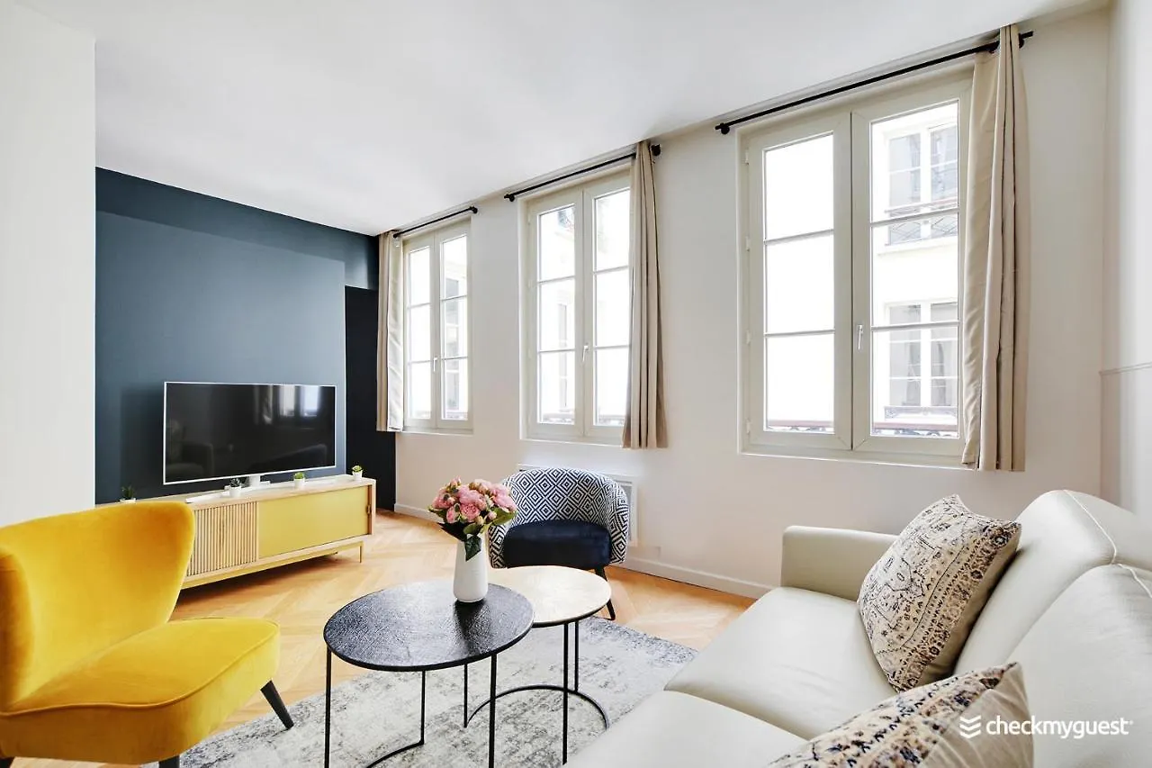 Cmg Residence Republique II - Rue Beranger Paris