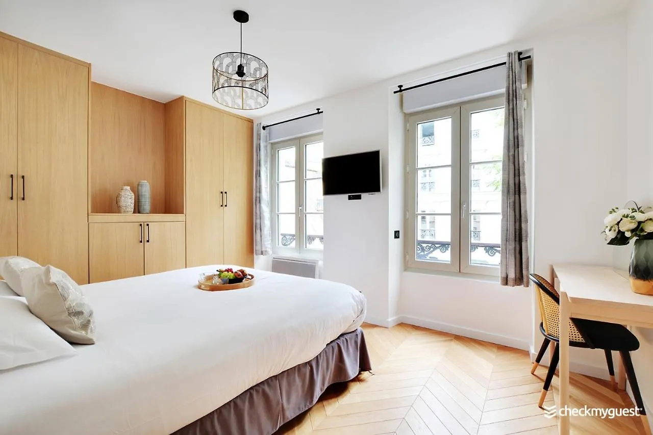 Cmg Residence Republique II - Rue Beranger Paris Apartment