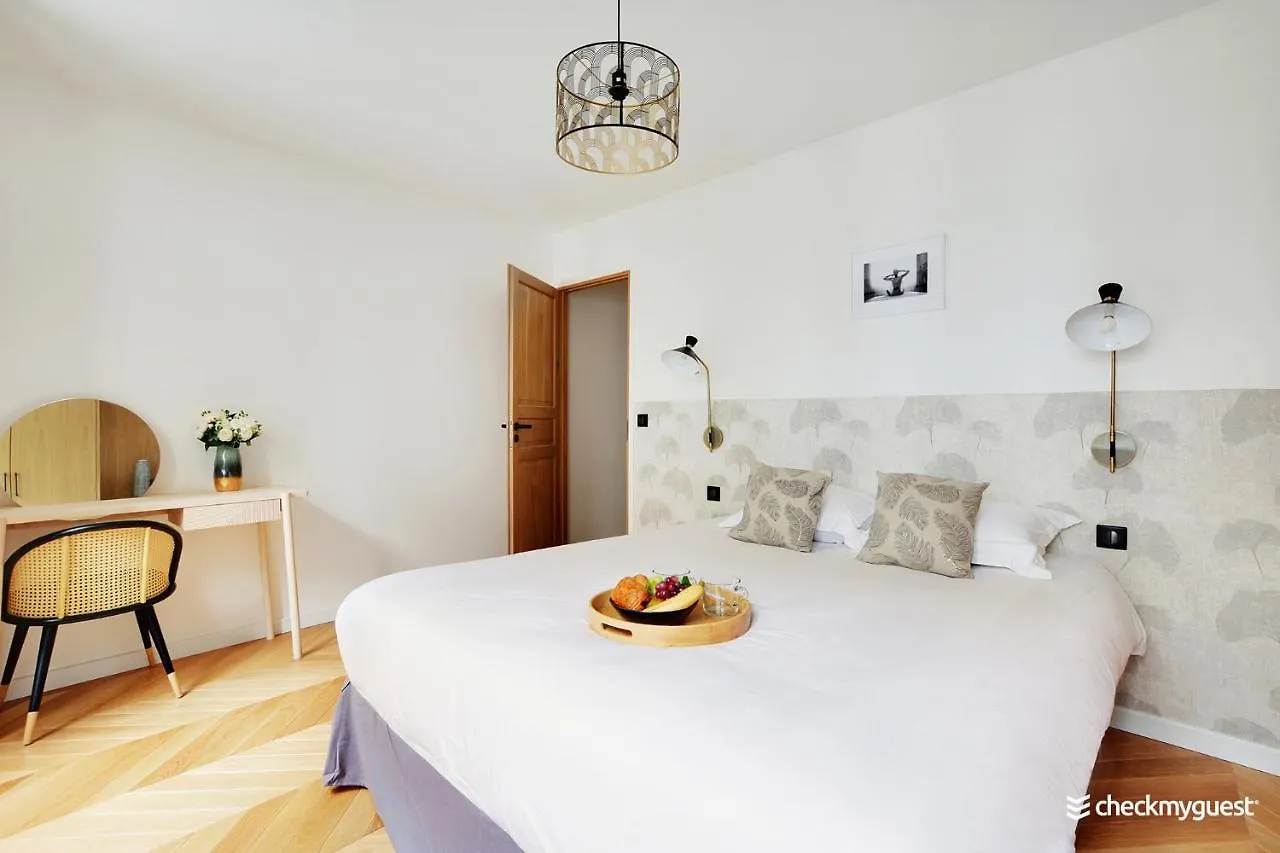 Cmg Residence Republique II - Rue Beranger Paris Apartment