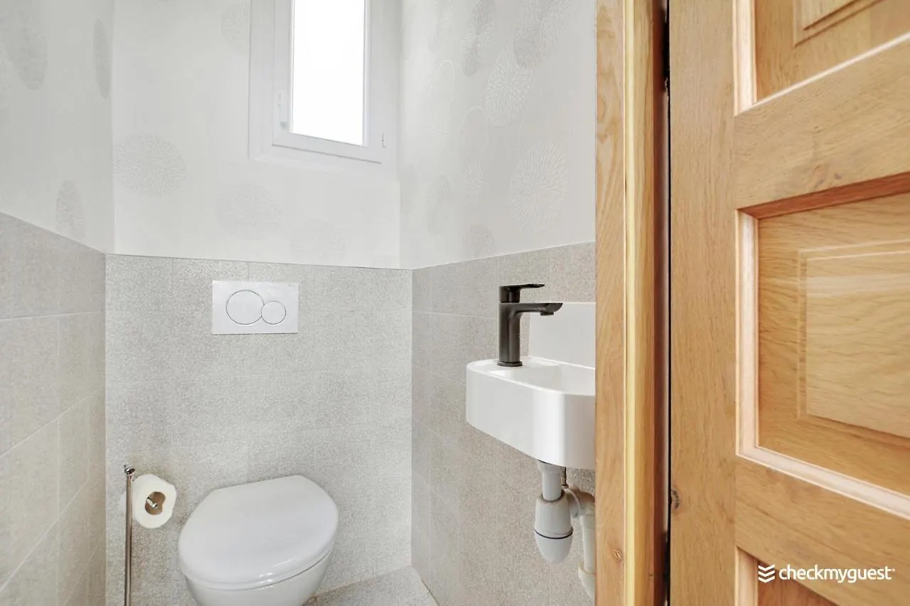 Cmg Residence Republique II - Rue Beranger Paris 0*,  France